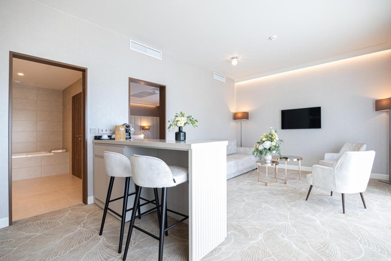 Hotel Gerardus Segedin Dış mekan fotoğraf