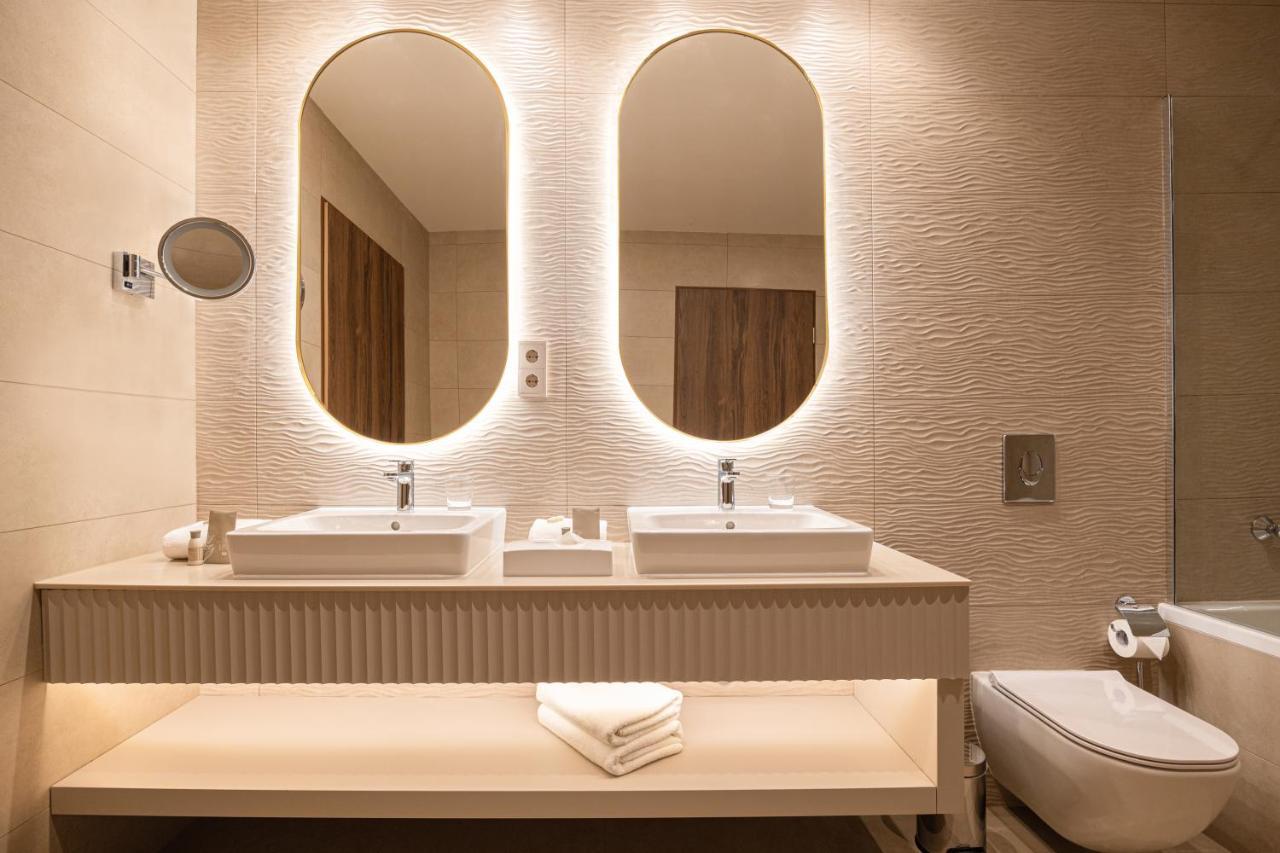 Hotel Gerardus Segedin Dış mekan fotoğraf