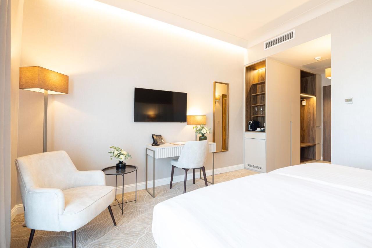 Hotel Gerardus Segedin Dış mekan fotoğraf