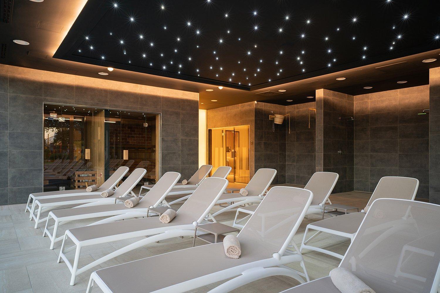 Hotel Gerardus Segedin Dış mekan fotoğraf