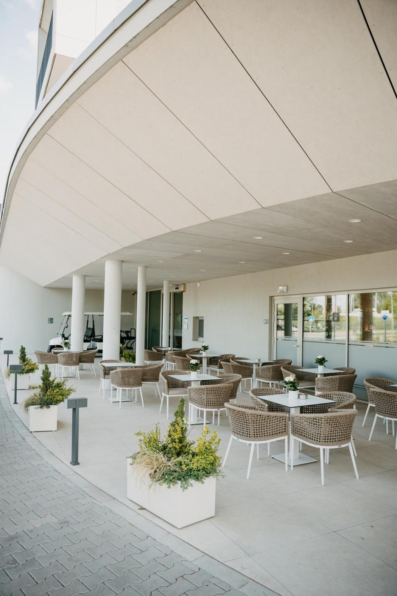 Hotel Gerardus Segedin Dış mekan fotoğraf